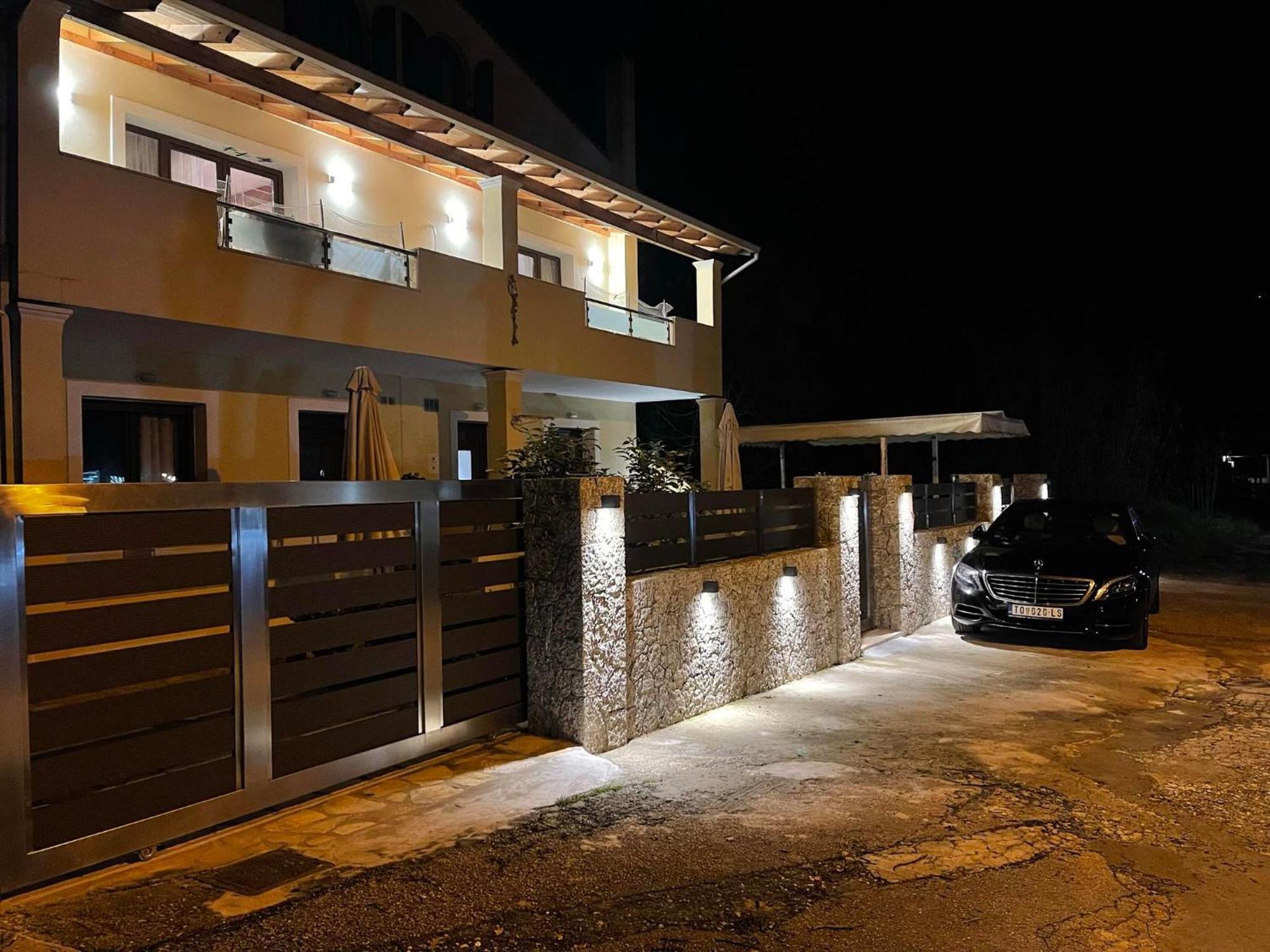 Natashas Apartments Ypsos Exteriér fotografie