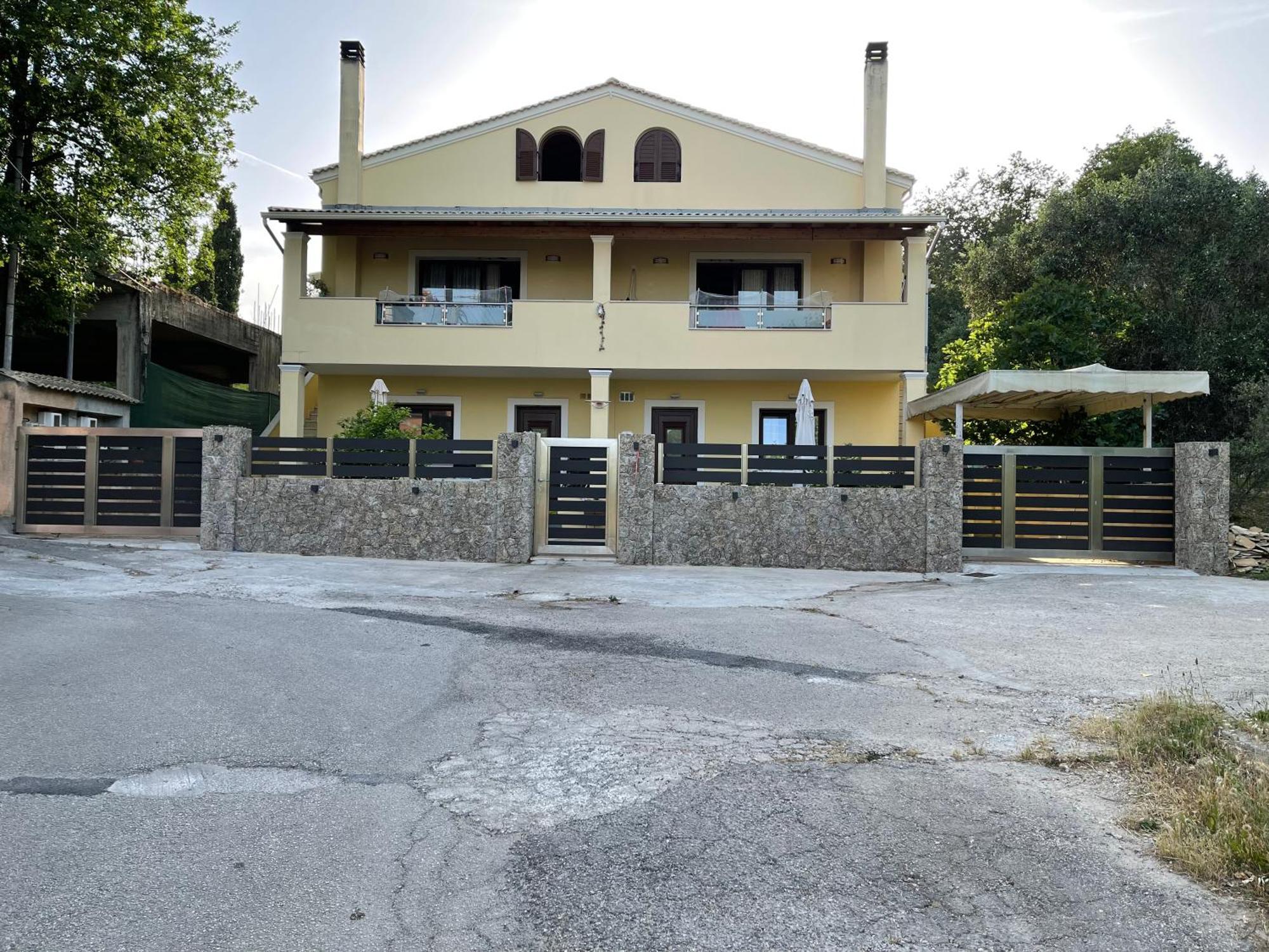 Natashas Apartments Ypsos Exteriér fotografie